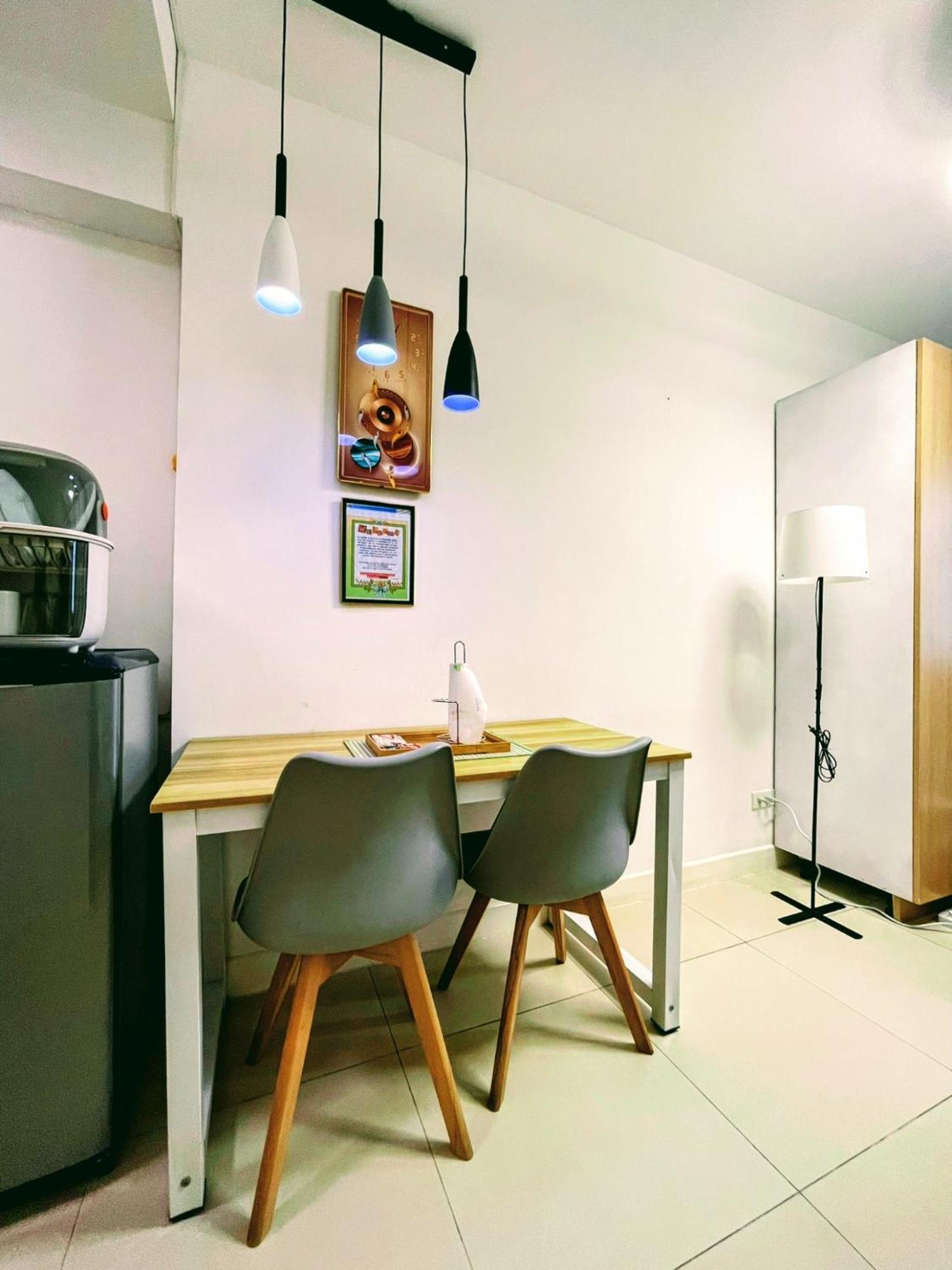 Acellyne'S Suites At The Residences At Commonwealth By Century Quezon City Pokój zdjęcie