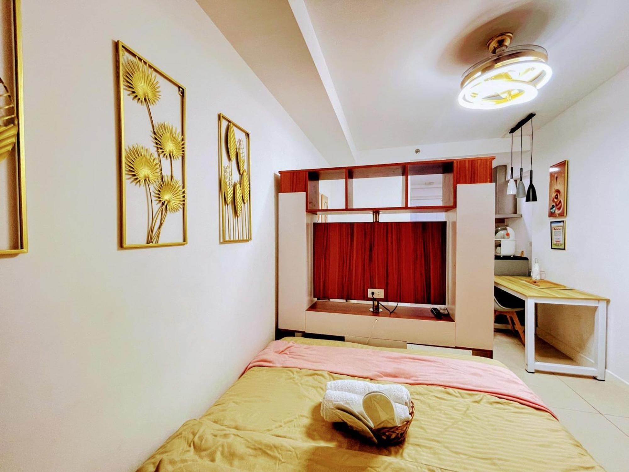 Acellyne'S Suites At The Residences At Commonwealth By Century Quezon City Pokój zdjęcie