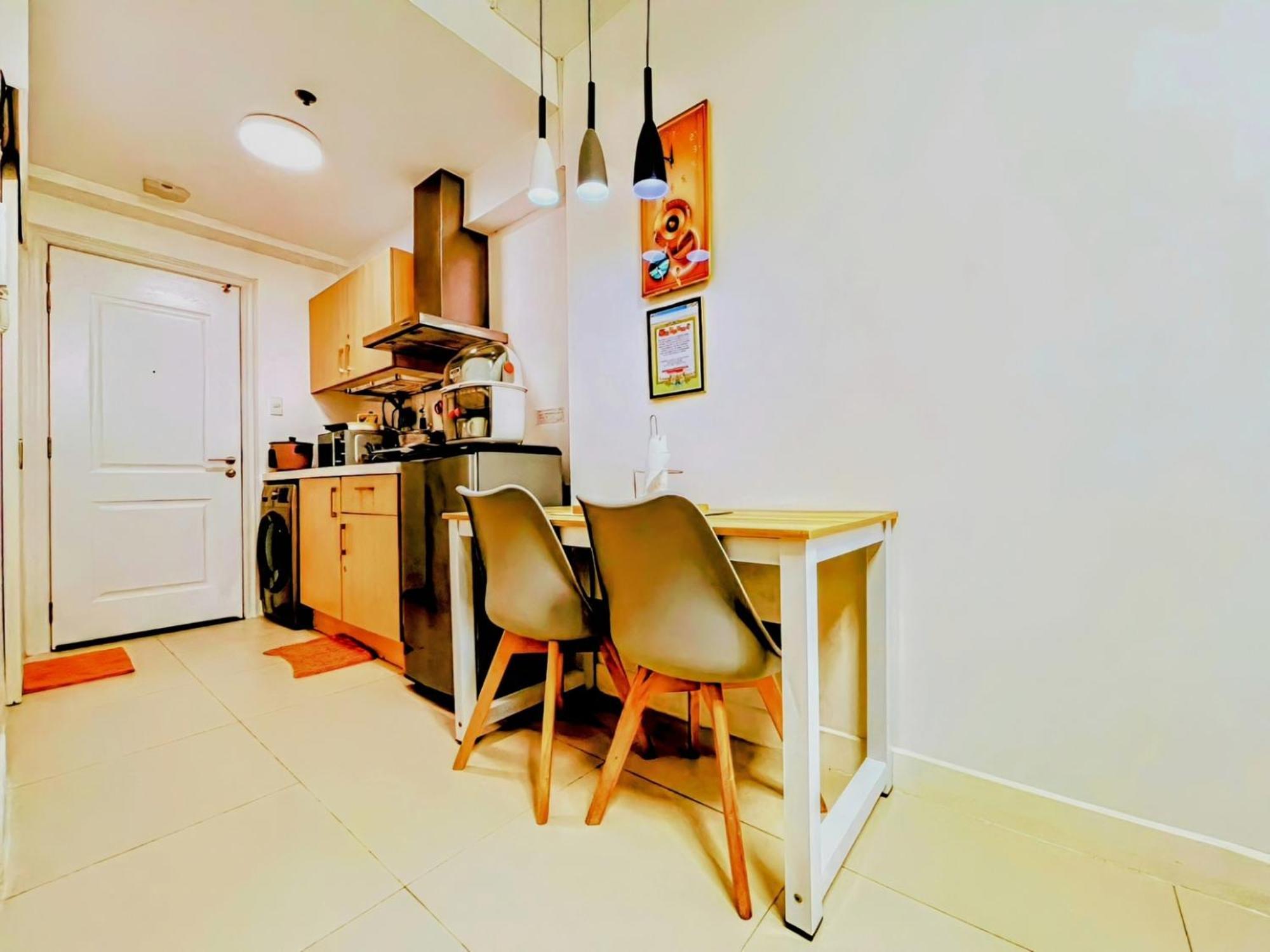 Acellyne'S Suites At The Residences At Commonwealth By Century Quezon City Pokój zdjęcie